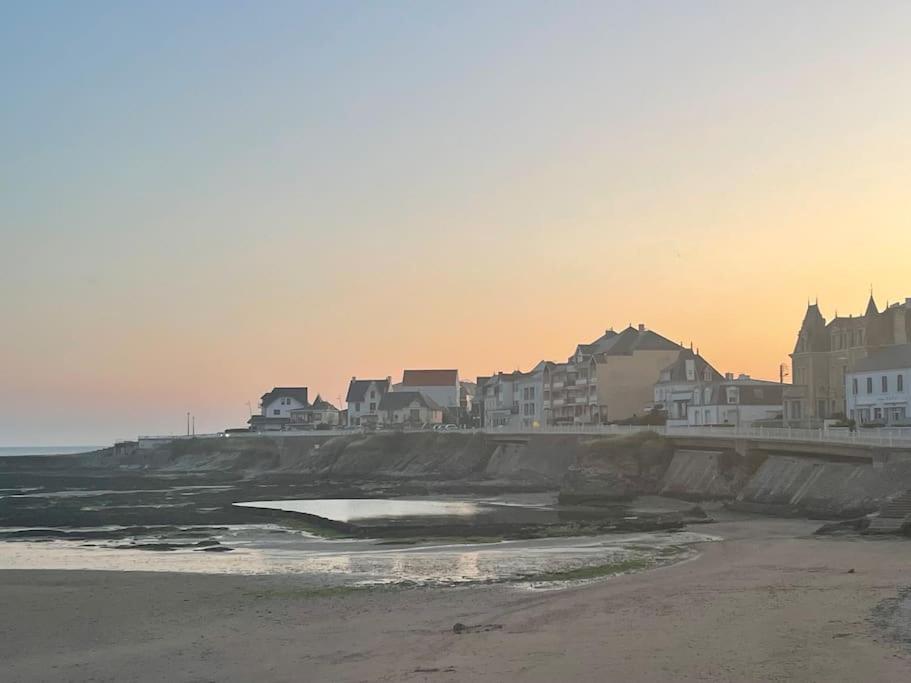 Studio En Residence La Baie De L Adon Saint-Gilles-Croix-de-Vie Esterno foto